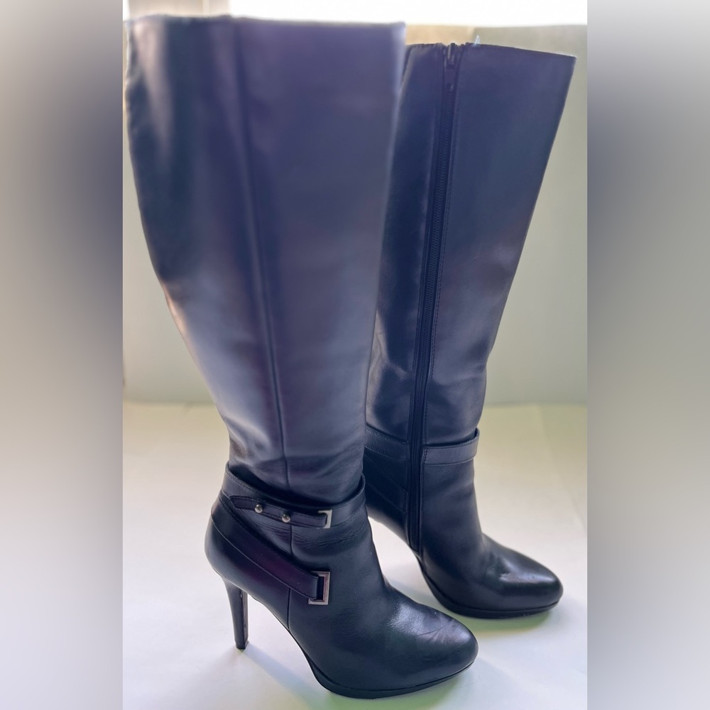 levity brand boots, black color, size 7 M